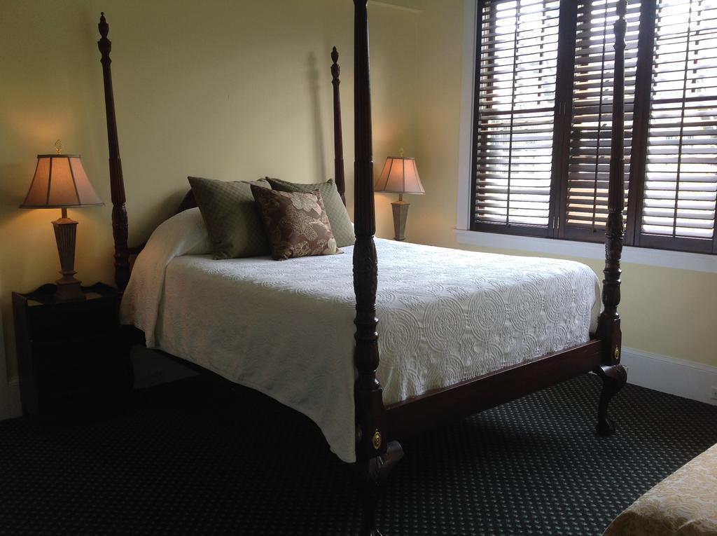Om Sanctuary Holistic Retreat Hotel Asheville Esterno foto