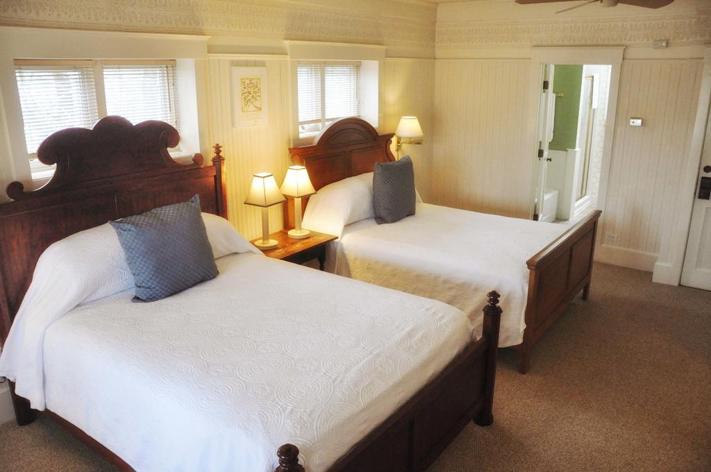Om Sanctuary Holistic Retreat Hotel Asheville Esterno foto