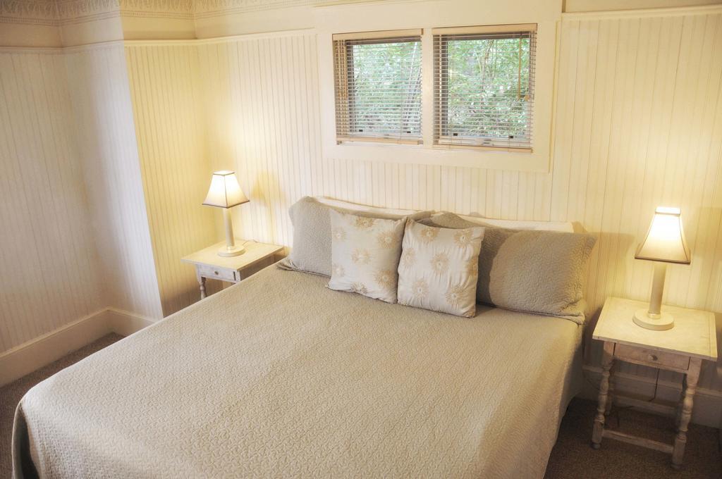 Om Sanctuary Holistic Retreat Hotel Asheville Esterno foto