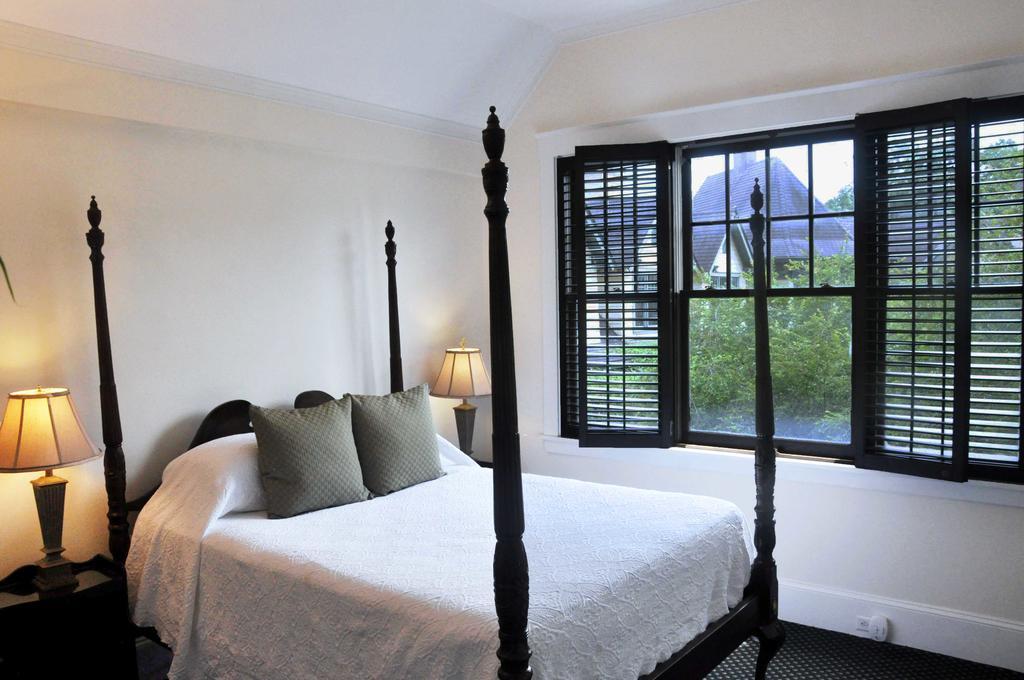 Om Sanctuary Holistic Retreat Hotel Asheville Esterno foto