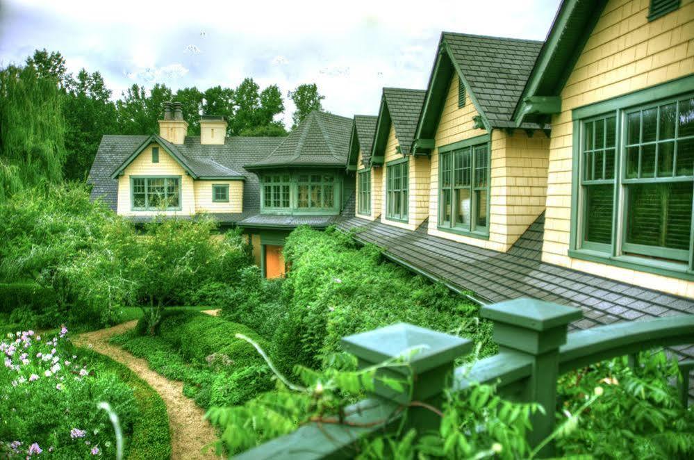 Om Sanctuary Holistic Retreat Hotel Asheville Esterno foto