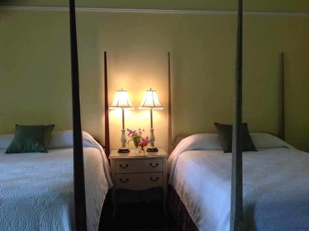 Om Sanctuary Holistic Retreat Hotel Asheville Esterno foto